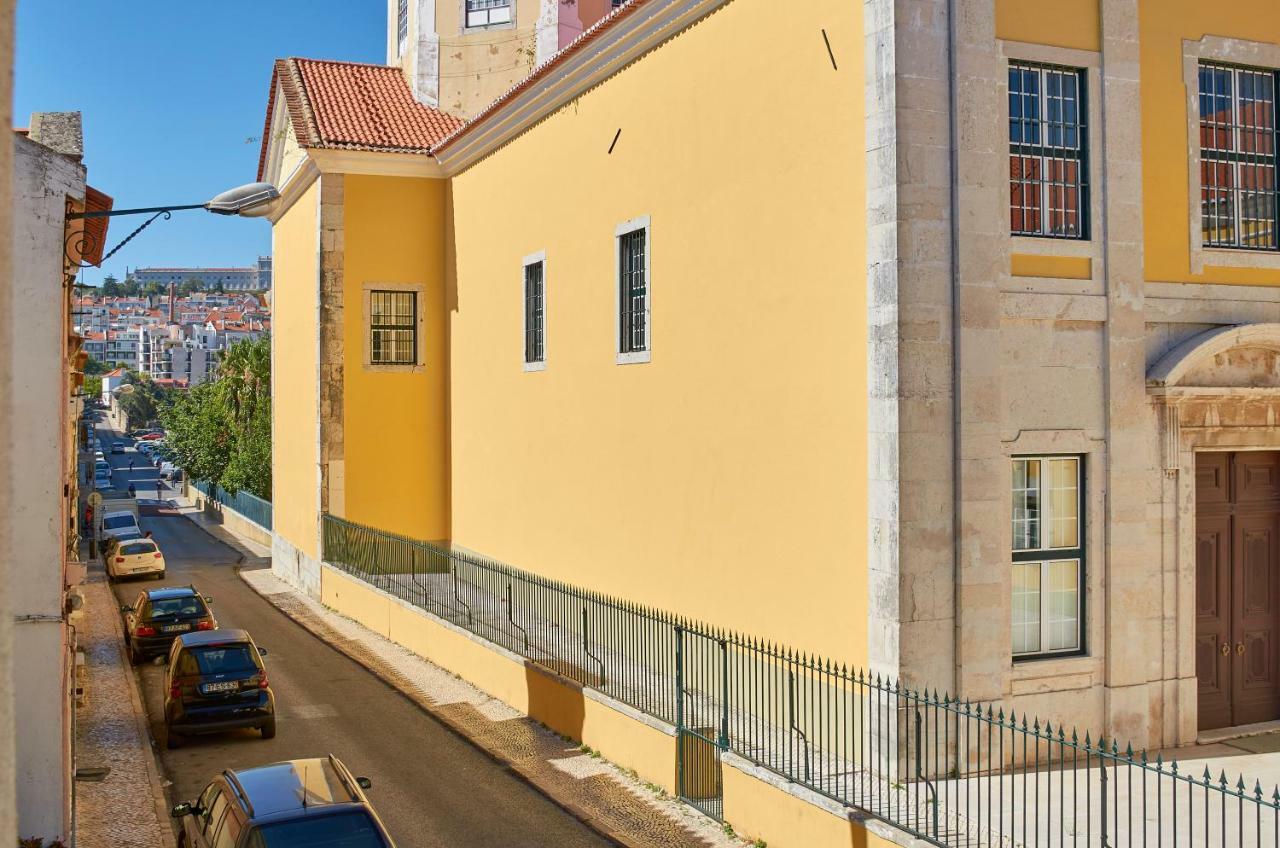 Charming Apartment Em Belem-Books And Canvas Lisbon Exterior photo