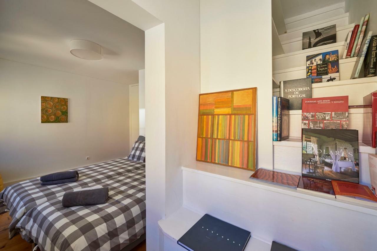 Charming Apartment Em Belem-Books And Canvas Lisbon Exterior photo